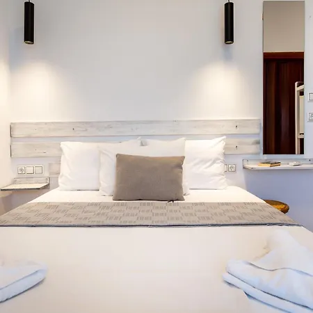 Πανσιόν Piatsa Michalis 4*