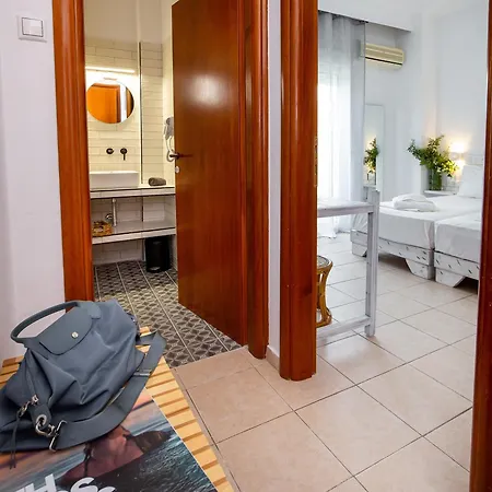 Piatsa Michalis Πανσιόν 4*