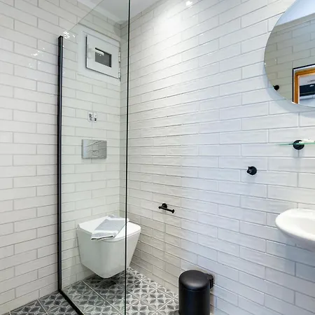 Πανσιόν Piatsa Michalis 4*