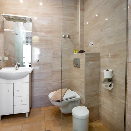 Guest house Piatsa Michalis