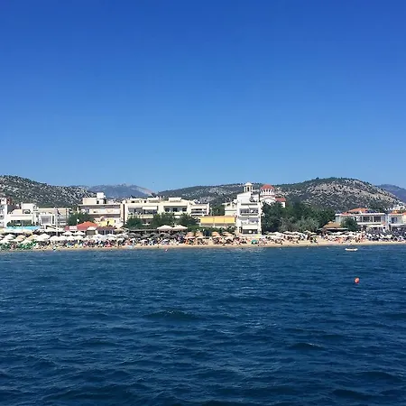 Πανσιόν Piatsa Michalis Ποτός