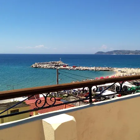 Πανσιόν Piatsa Michalis Ποτός