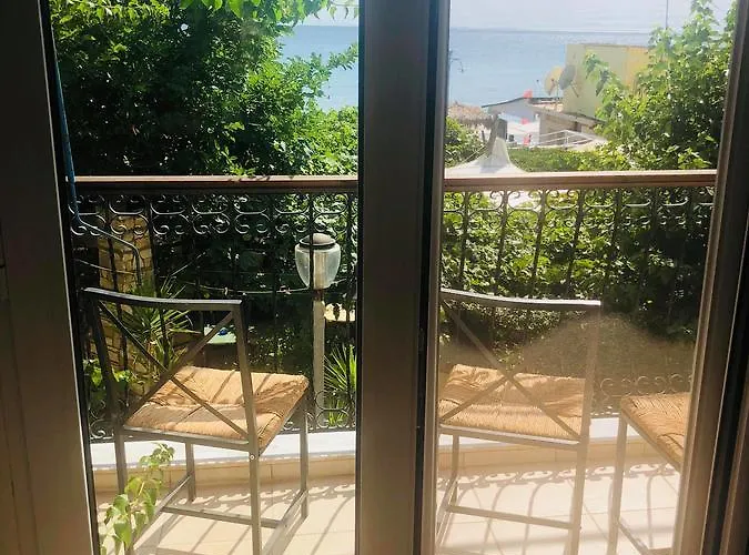 Πανσιόν Piatsa Michalis