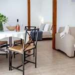 بيت ضيافة Piatsa Michalis