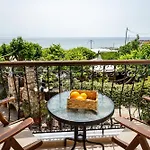 بيت ضيافة Piatsa Michalis 4*
