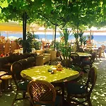 Piatsa Michalis بيت ضيافة 4*