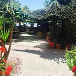 Piatsa Michalis بيت ضيافة