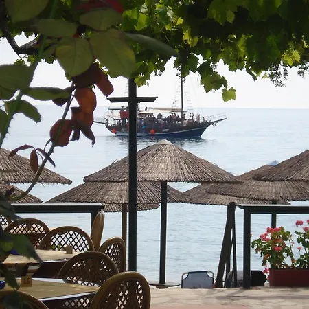 Piatsa Michalis بيت ضيافة بوتوس