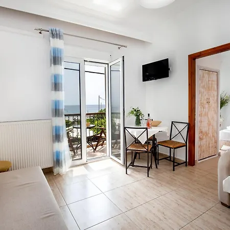 Piatsa Michalis Guest house *