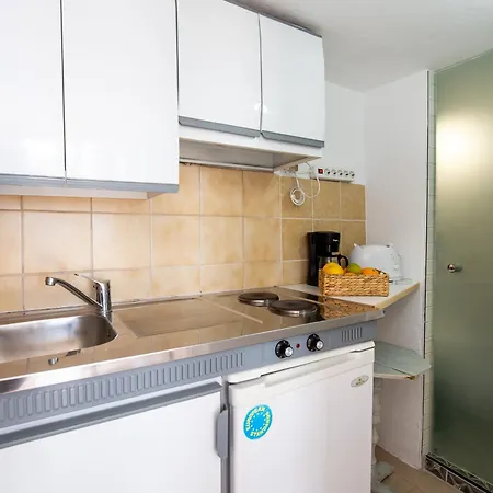Piatsa Michalis Guest house *