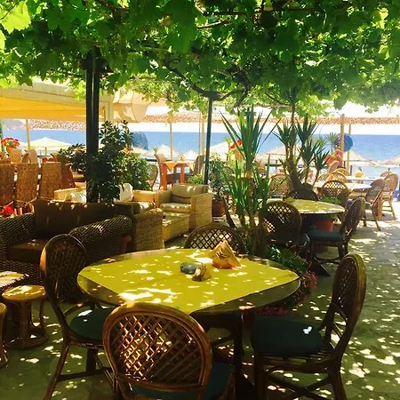 Piatsa Michalis Penzion 4*